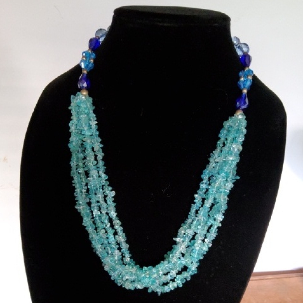 Elegant Blue Beaded Necklace